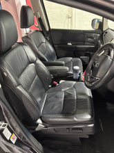 Load image into Gallery viewer, Custom Made Leather Seat Covers for Honda Odyssey 7 Seater 2014-2020