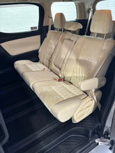 Load image into Gallery viewer, Custom Made Leather Seat Covers for Toyota Alphard &amp; Vellfire 8 Seater 2015-2021
