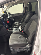 Load image into Gallery viewer, Custom Made Leather Seat Covers for Volkswagen Amarok 2023-2026
