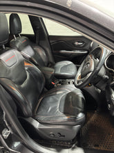 Load image into Gallery viewer, Custom Made Leather Seat Covers for Jeep Cherokee 2014-2022
