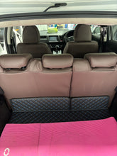 Load image into Gallery viewer, Custom Made Leather Seat Covers for Honda HR-V 2015-2021
